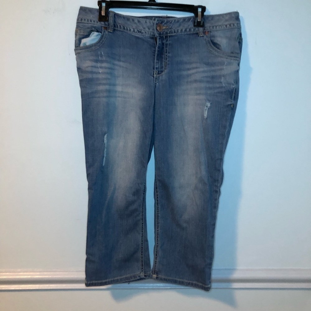 Lane Bryant Genius Fit Denim Capris Size 14
